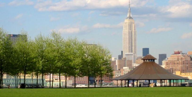 Chic Penthouse 15 Minutes From Nyc - Bus Stop At Doorstep Hoboken Kültér fotó