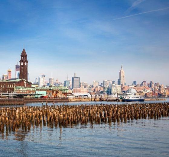 Chic Penthouse 15 Minutes From Nyc - Bus Stop At Doorstep Hoboken Kültér fotó